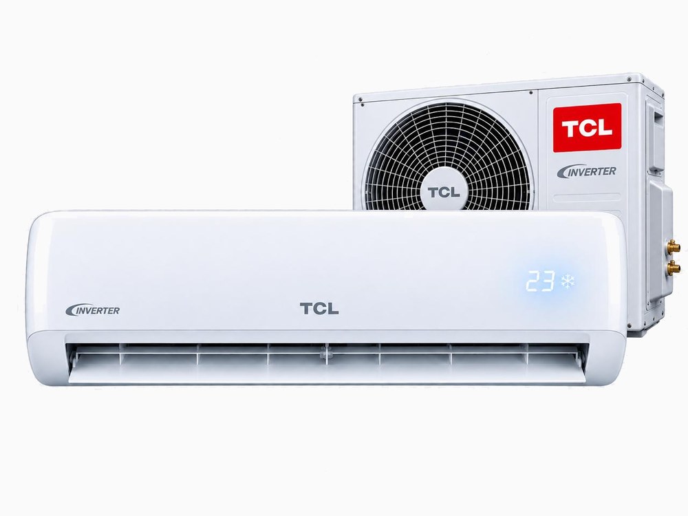 Ar condicionado TCL Inverter instalado, com unidade externa ao fundo